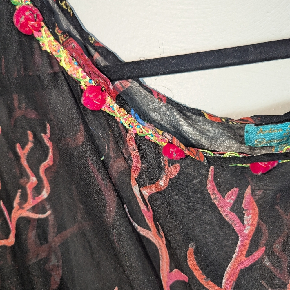 One Size Antica Santoria by Giacomo Cinque Semi Sheer Coral Face Print Poncho - Picture 5 of 9